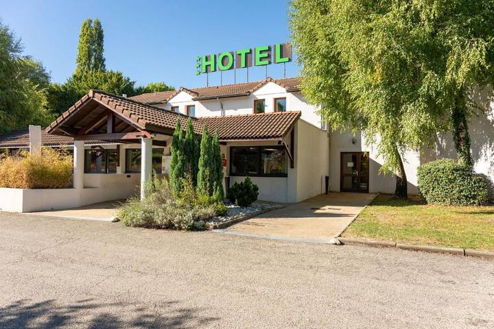 Hôtel pour 2 personnes, avec piscine et jardin, animaux acceptés à Claix - 4