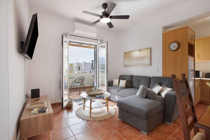 Location de vacances pour 6 personnes, avec jardin dans Almirida - 3