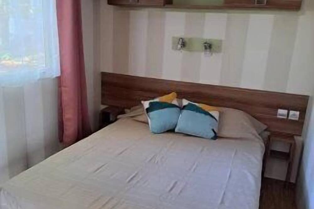 Zecamping 3 étoiles dog friendly environnement calme pataugeoire in Saint-Céré, Lot