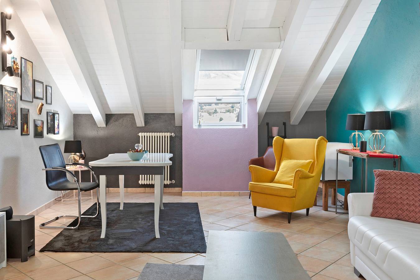 Geheel appartement, Appartement 'Mema' met Uitzicht op de Bergen en Wi-Fi in Aosta, Walliser Alpen