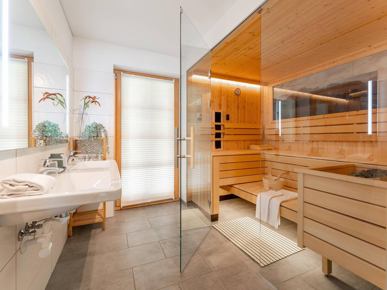 Chalet mit überdachter Terrasse und Sauna in Irdning-Donnersbachtal, Tauern