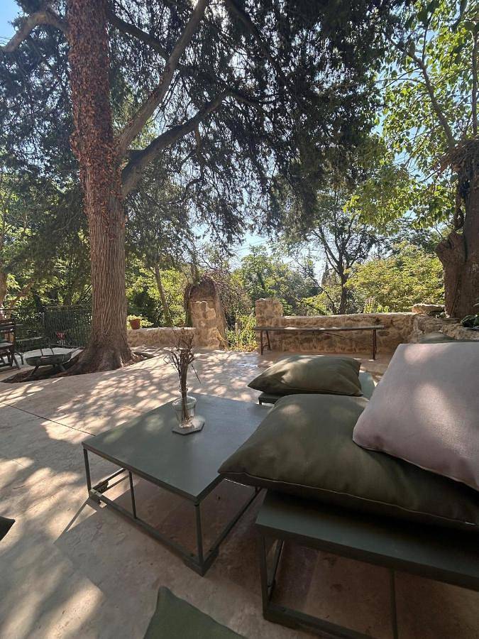 Location de vacances pour 6 personnes, avec terrasse, animaux acceptés à Puyvert - 2