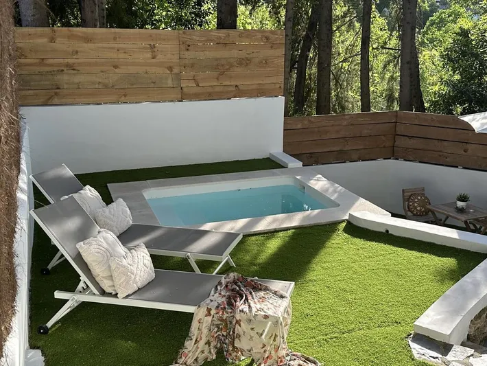 Apartamento de vacaciones para 2 personas, con jardín y jacuzzi - 1