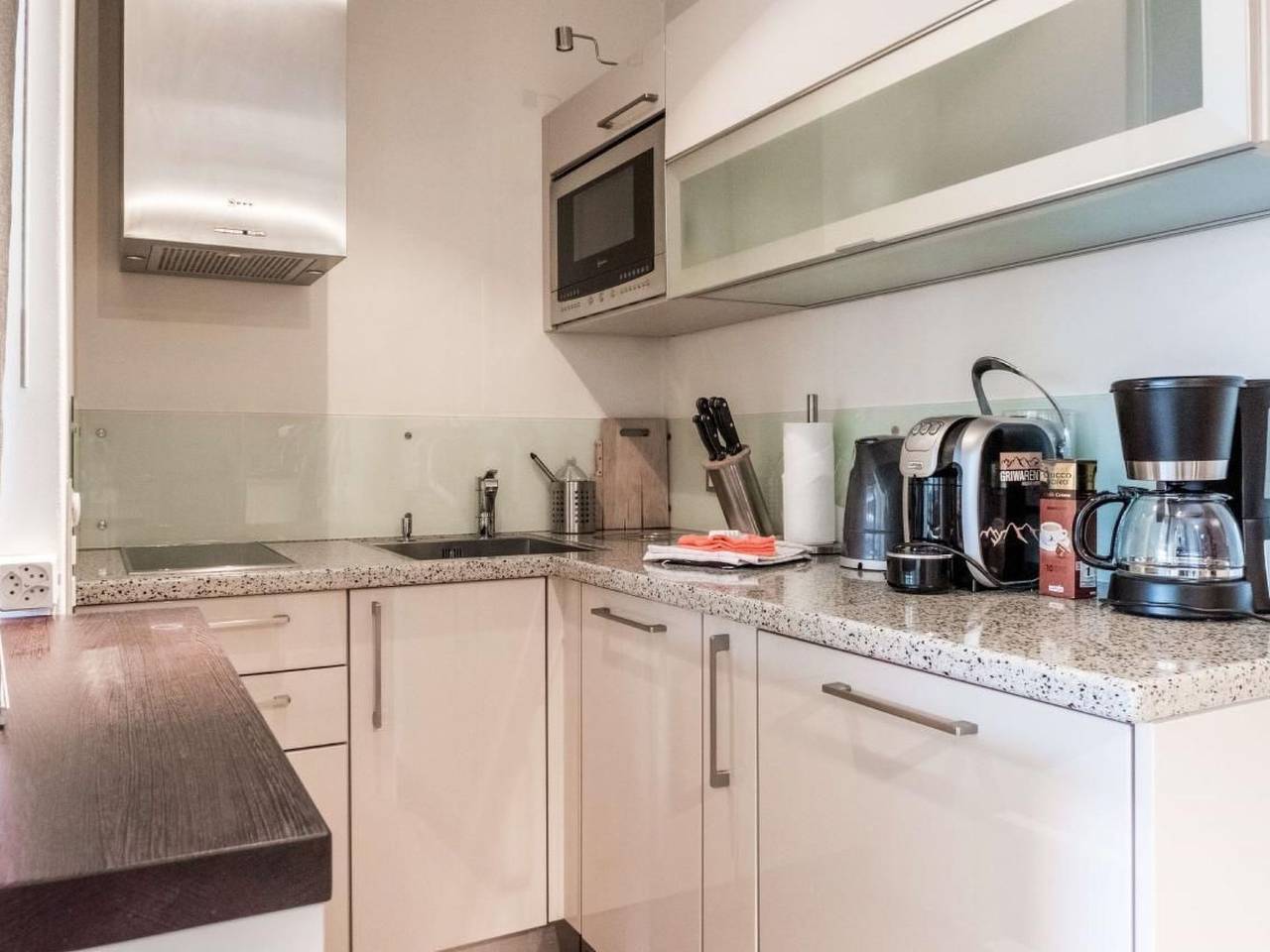 Ganze Wohnung, Apartment Alpenrose 2.5 mit Mitbenutzung Spa & Wellness in Beatenberg, Thunersee