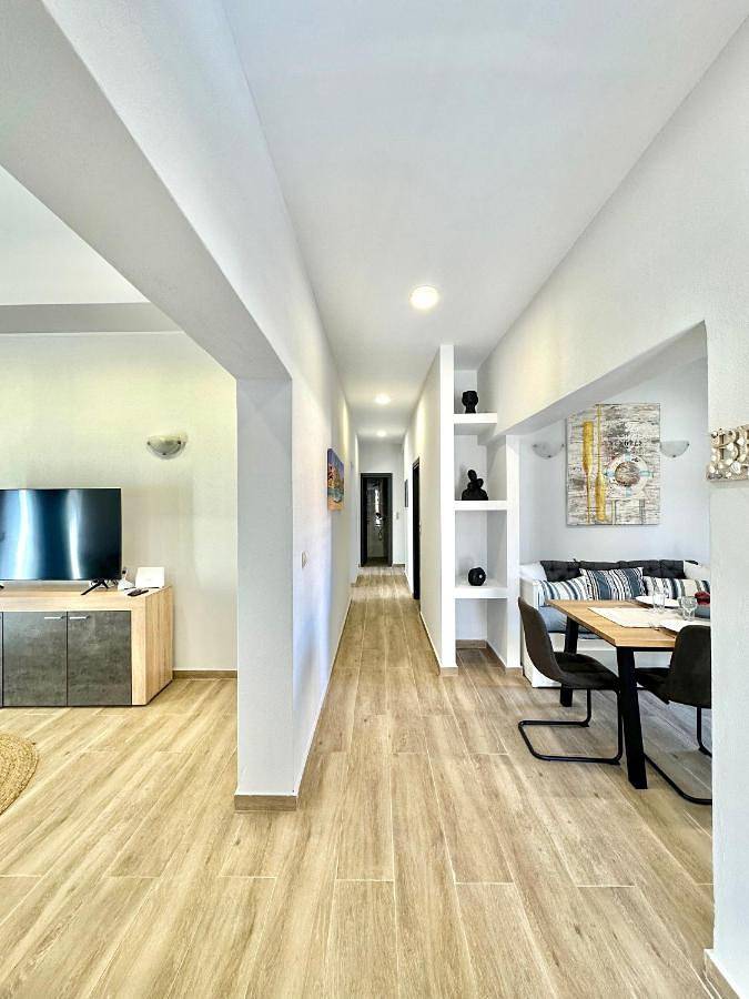 Vakantieappartement voor 10 personen, met uitzicht en terras in Rhodos Stad