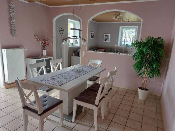Ganze Wohnung, Ferienwohnung "Fewo 2 - Osterberg" mit Privatterrasse, Gemeinschaftsgarten und Wlan in Hessisches Bergland