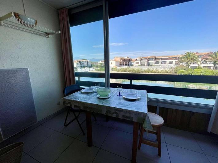 Gîte pour 4 personnes, avec piscine dans Plage du pont tournant