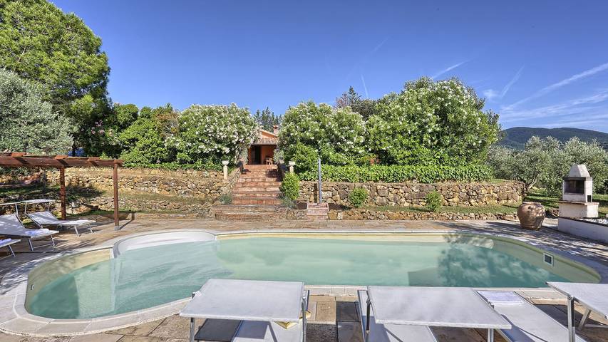 Villa per 8 persone, con terrazza e giardino in Scarlino