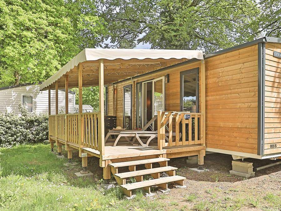 Camping Le Sainte Marie - Bungalow 6 personnes - Mobil-home | Premium | 3 Ch. | 6 Pers. | Terrasse surélevée | Clim. | Tv in Sainte-Marie-la-Mer, Côte d'Améthyste