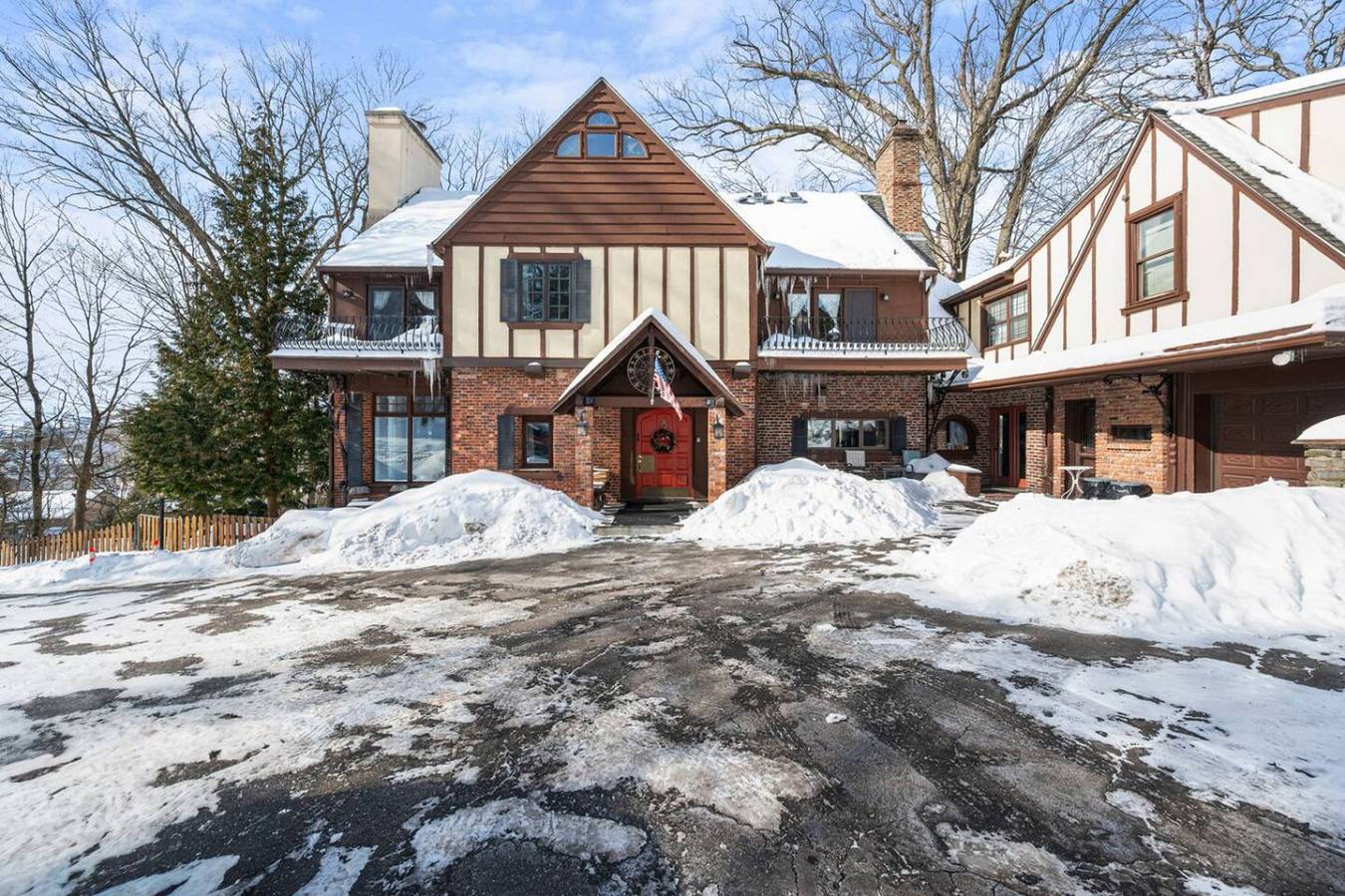 Westchester Winter - Fireplace Events Pet Friendly in Westchester County