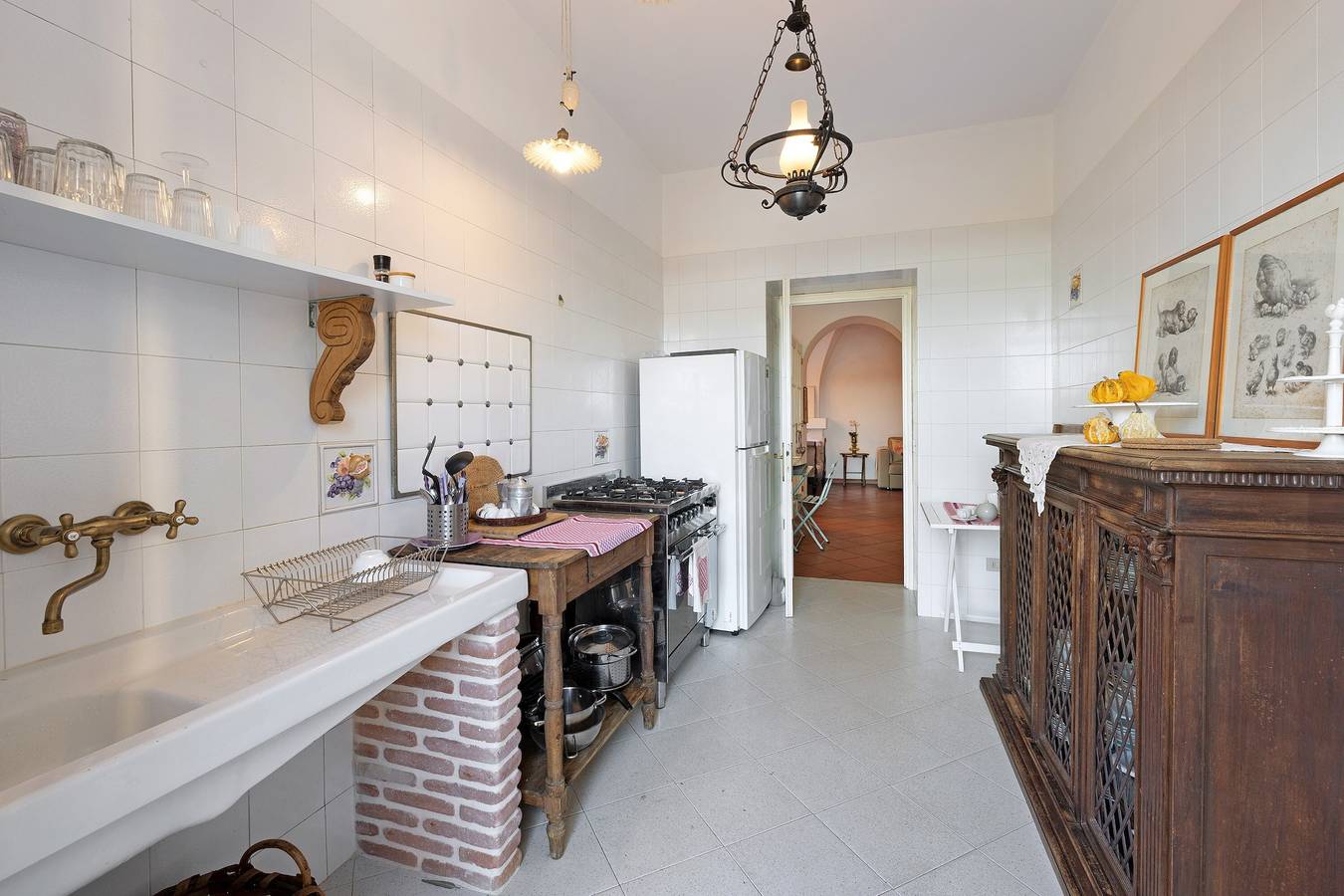 Entire apartment, Apartment "Residenza Stoechas White" with Wi-Fi, Garden & Terrace in Campochiesa, Albenga