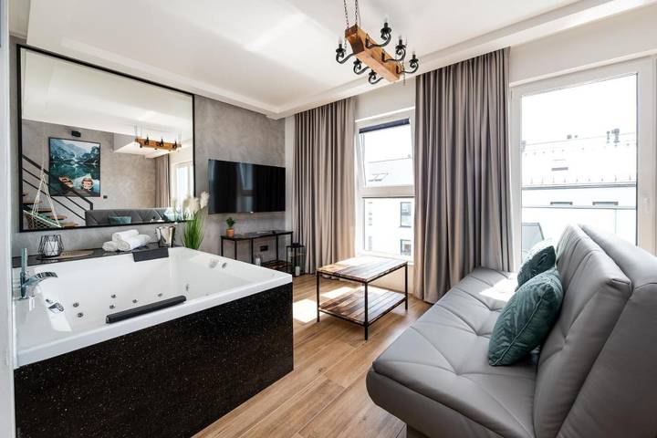 Ferienwohnung für 4 Personen, mit Whirlpool und Balkon - 1