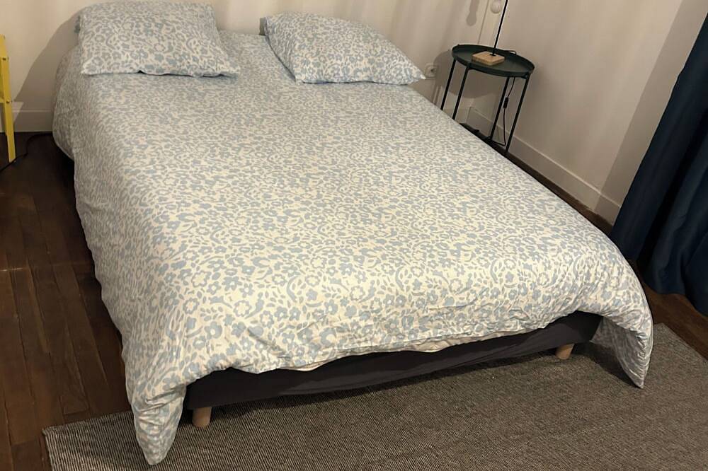 Entire apartment, Apartment 5 minutes from Orly. Ideal for a short stopover before a trip in Athis-Mons, Essonne