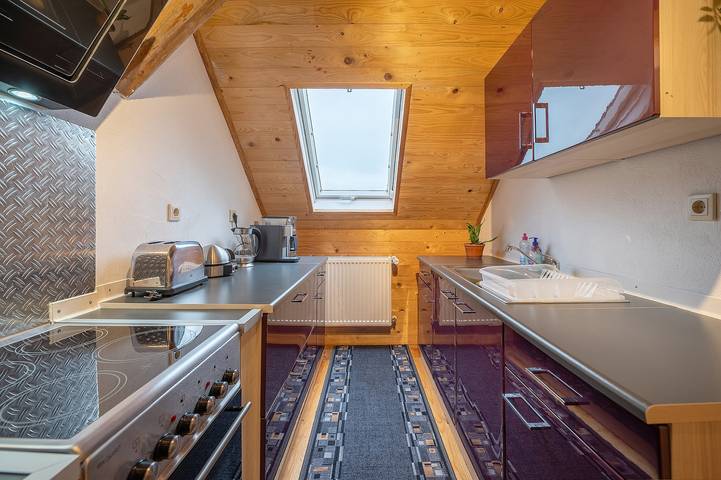Ganze Wohnung, Ferienwohnung 'Ferienhaus Störzel - Wohnung B' mit Balkon und Wlan in Morbach, Bernkastel-Kues & Umgebung
