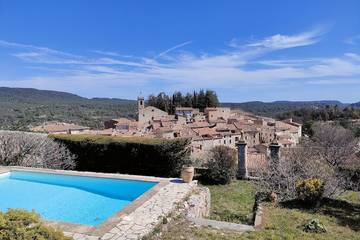 Cottage pour 6 personnes, avec jardin à Ampus