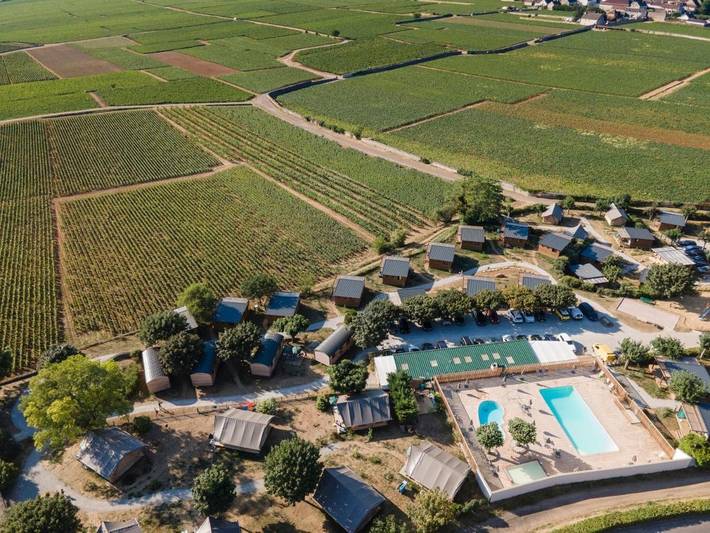 Location de vacances pour 5 personnes, avec vue et bassin pour enfant ainsi que piscine et terrasse, animaux acceptés à Meursault - 4
