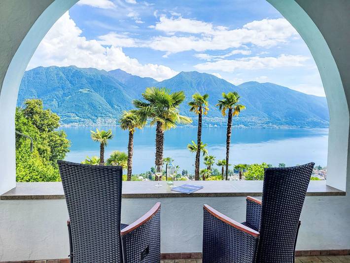 Villa für 6 Personen, mit Seeblick und Garten, mit Haustier in der Schweiz