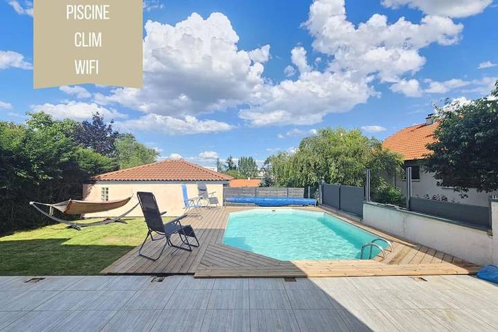 Maison de vacances pour 10 personnes, avec piscine et terrasse