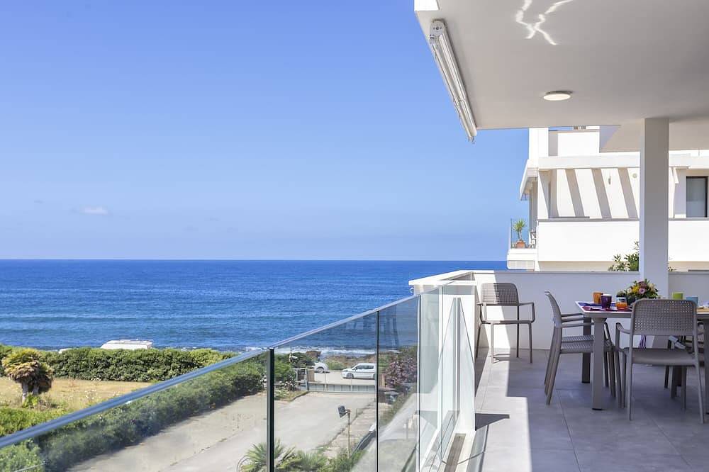 Ganze Wohnung, Apartment with breathtaking views of the sea in Alghero in Sant'Anna, Alghero