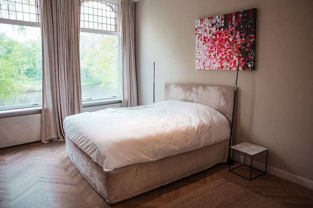 Beautiful townhouse at the waterfront near beach & city center in Haarlem, North Sea Netherlands
