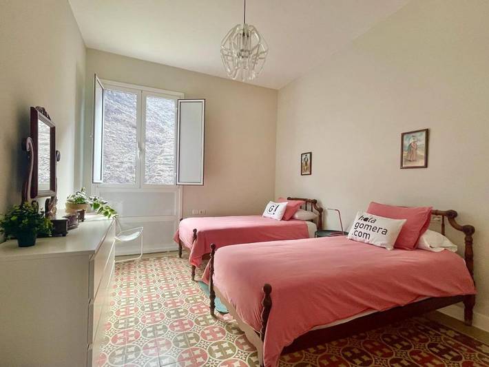 Chalet para 6 personas, con Balcón y Terraza además de Piscina y Vistas en La Gomera - 3