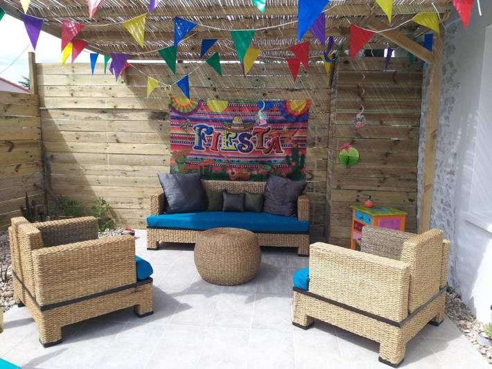 Location de vacances pour 5 personnes, avec vue et jardin à Fougeré