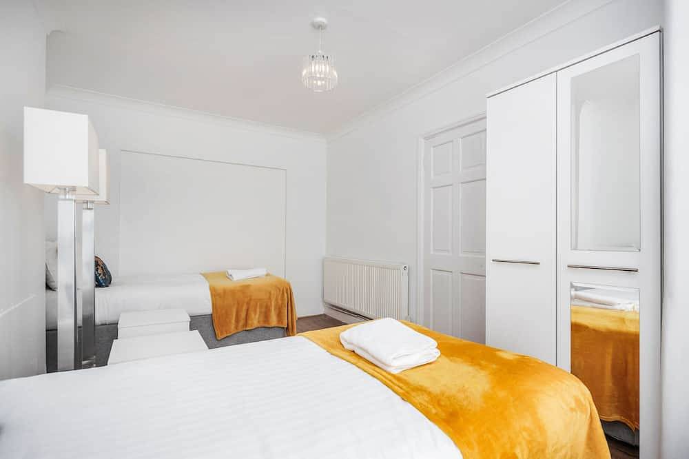 4 bedroom House, Free Parking, Contractor's Haven in Chelmsford, Essex