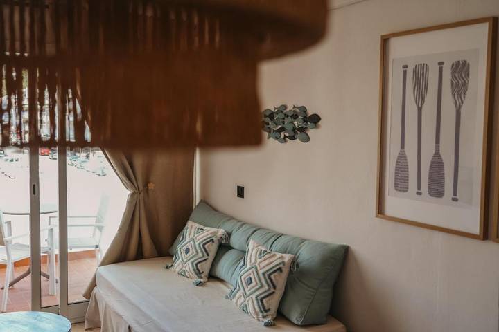 Gîte pour 5 personnes, avec vue et bassin pour enfant ainsi que piscine et jardin à Cala Llonga - 4