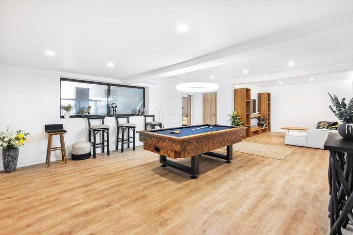 Location de vacances pour 14 personnes, avec vue ainsi que piscine et jardin dans Almancil - 4