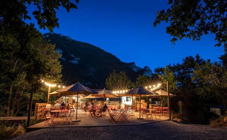 Camping pour 5 personnes, avec piscine et terrasse, animaux acceptés dans Lozère - 4