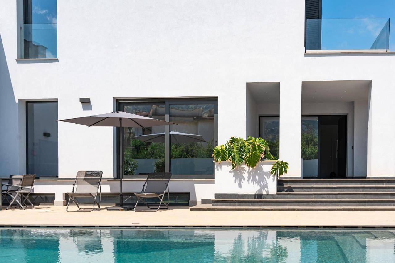 Three-Bedroom Villa in Palermo, Provincia di Palermo