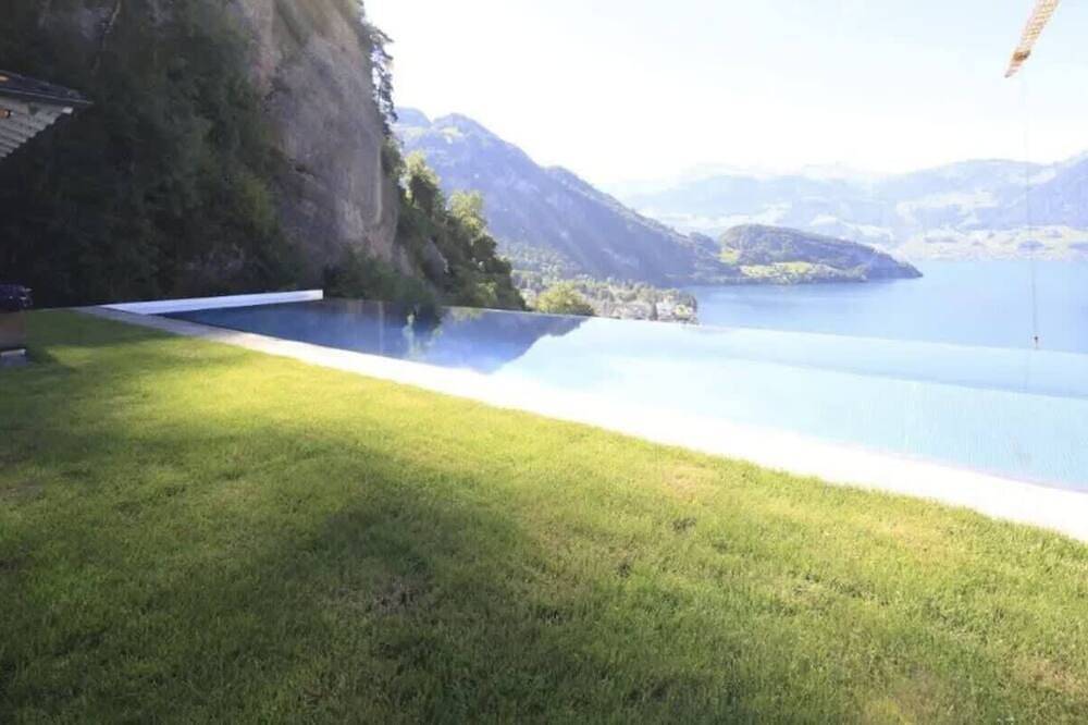 Ganze Wohnung, 3 Br - Peaceful House with Lake View in Vitznau, Vierwaldstättersee