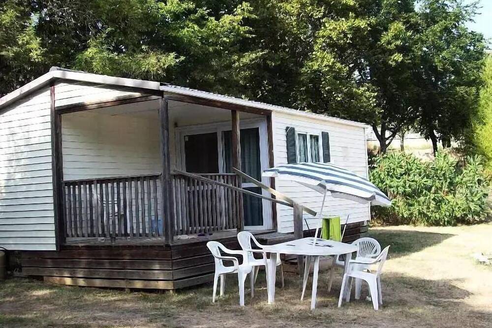 Mobil-home Avec sanitaires 5 Ã  6 personnes - 5 pers. inclus dans le tarif in Loubressac, Lot