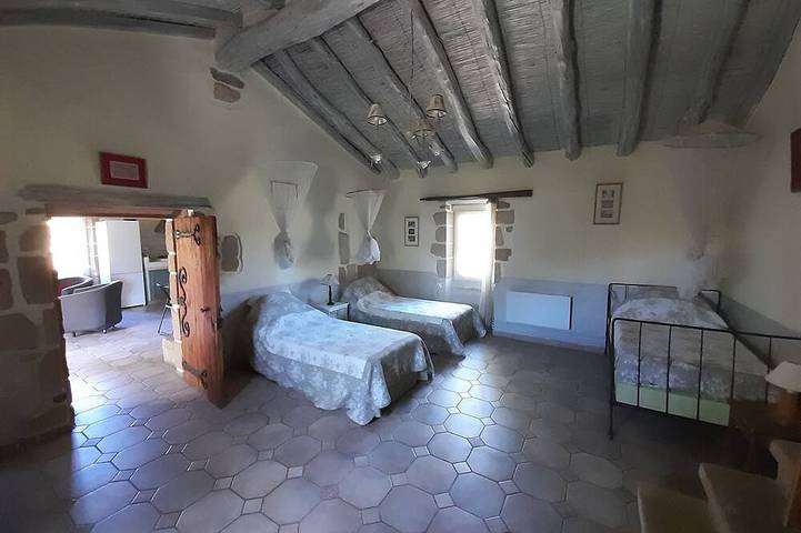 Location de vacances pour 6 personnes, avec terrasse et jacuzzi à Fontanès (Gard) - 3