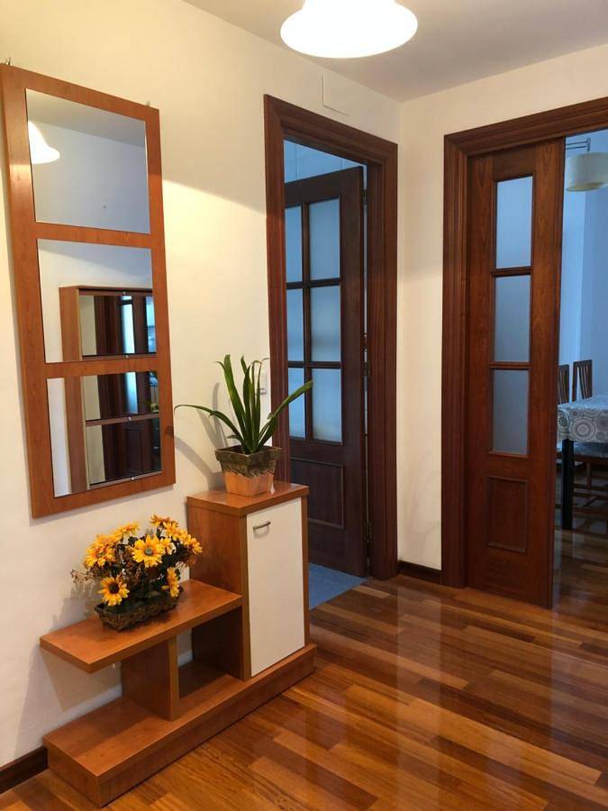 Apartamento para 5 personas, con jardín y vistas en Avilés