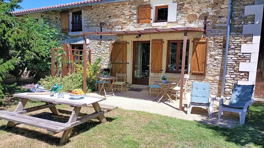 Maison de vacances pour 5 personnes, avec jardin et piscine, animaux acceptés - 1