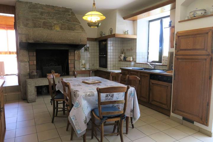 Ferienhaus für 6 Personen mit Garten in Trégastel, Rosa Granitküste
