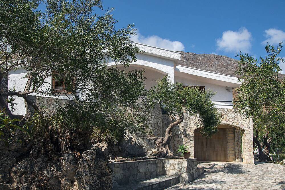 Villa Mediterranea - between Scopello and the Zingaro Reserve in Scopello, Castellammare del Golfo