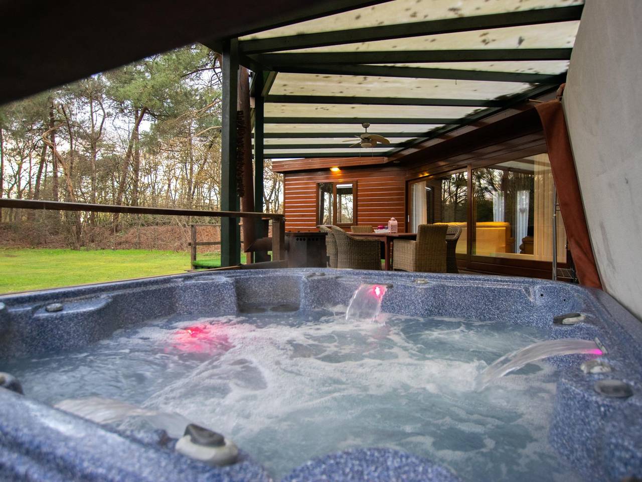 Chalet met wellness en royale tuin in Uden, Noord-Brabant