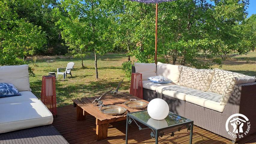 Gîte pour 4 personnes, avec jacuzzi et terrasse à Cahuzac-sur-Vère - 4