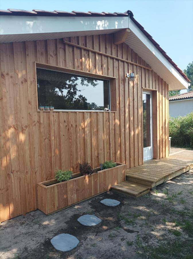 Location de vacances pour 2 personnes, avec terrasse ainsi que jardin et vue à Vendays-Montalivet - 4