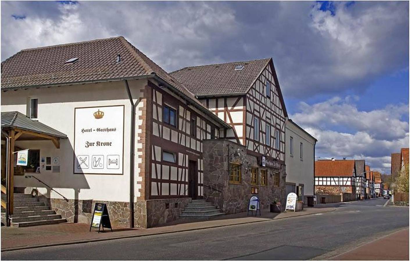 Hotel Zur Krone - Doppelzimmer mit Dusche und Wc in Ronneburg, Main-Kinzig-Kreis