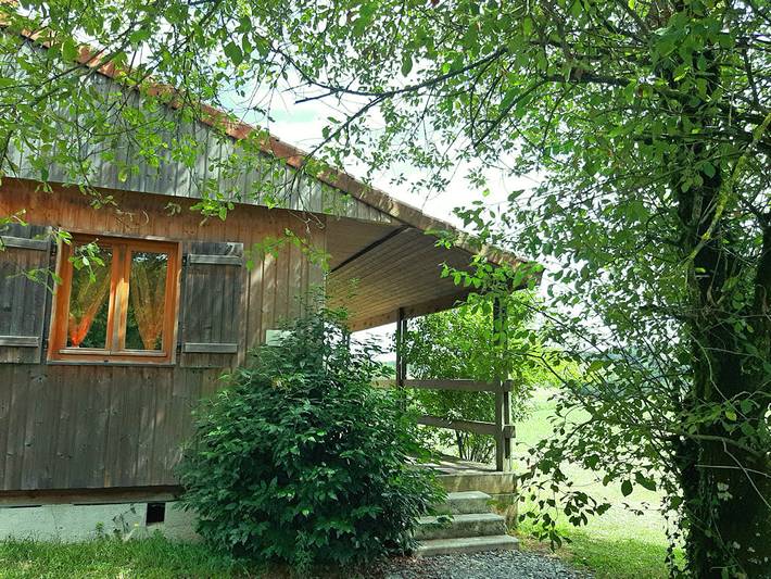 Chalet pour 6 personnes, avec terrasse ainsi que piscine et jardin dans le Cantal - 2