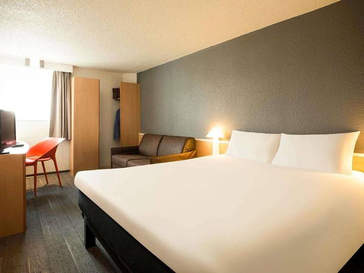 Hôtel pour 3 personnes, avec vue et jardin, animaux acceptés à Chevilly-Larue - 4