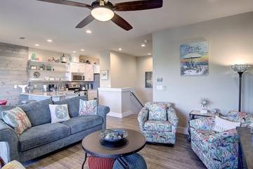 Vacation Rental for 6 Guests in Port Aransas, Mustang Island, Picture 3