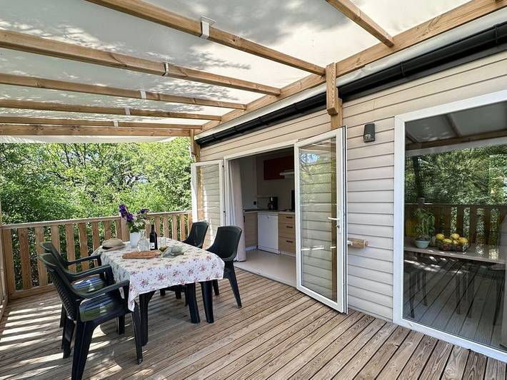 Mobil home pour 4 personnes, avec bassin pour enfant dans Garde-Colombe - 2