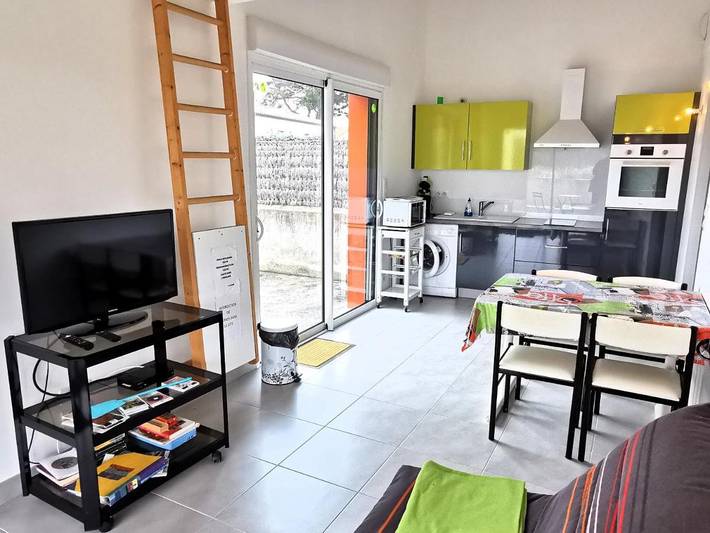 Location de vacances pour 3 personnes, avec terrasse à Brem-sur-Mer - 3