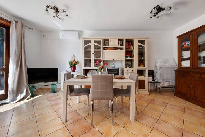 Villa Sonia Residenza del Sole – Casa confortável perto de praias e natureza in Capoterra, Campidano