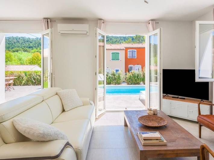 Francecomfort Residence de Salernes - House 4 persons - Villa 4p. pool 2 bath. in Salernes, Draguignan region