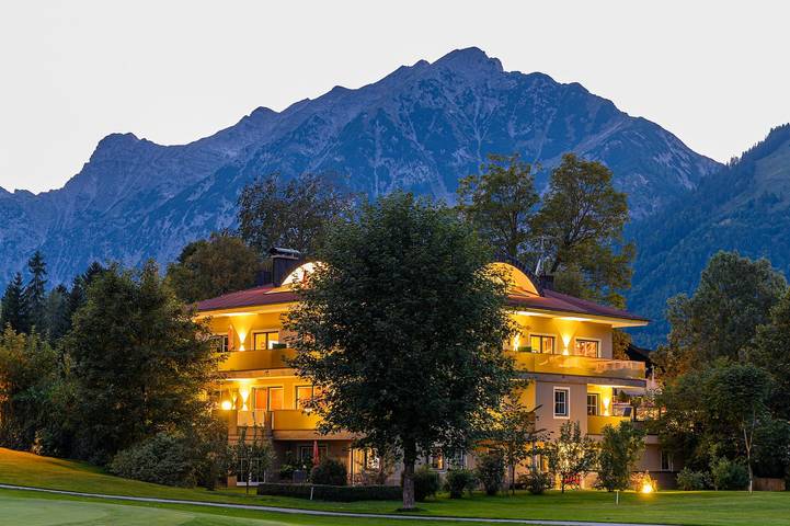 Vakantiewoning voor 2 personen, with Balkon and Tuin as well as Sauna in Pertisau